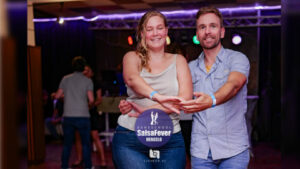 Kizomba-Les-Hengelo-Kizomba-hengelo-Kizomba-dansen-hengelo-salsafefever-hengelo-feest